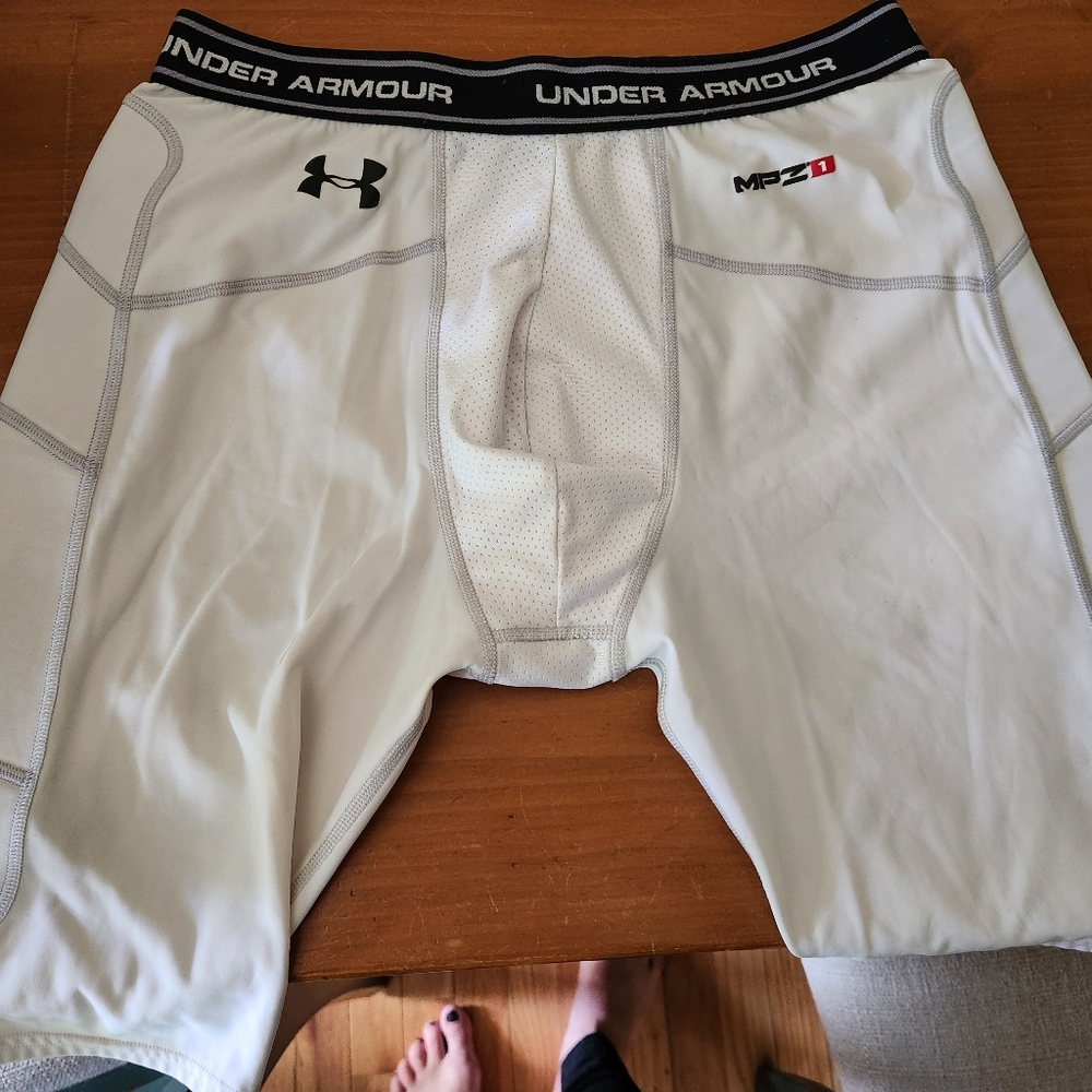 Men's Under Armour Baseball Sliding Shorts Large